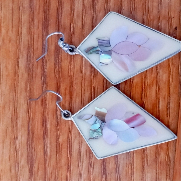 Bracelets - Picture 12 of 16